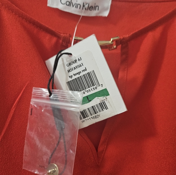 Calvin Klein Red Cap sleeve top. Size L - Picture 8 of 9